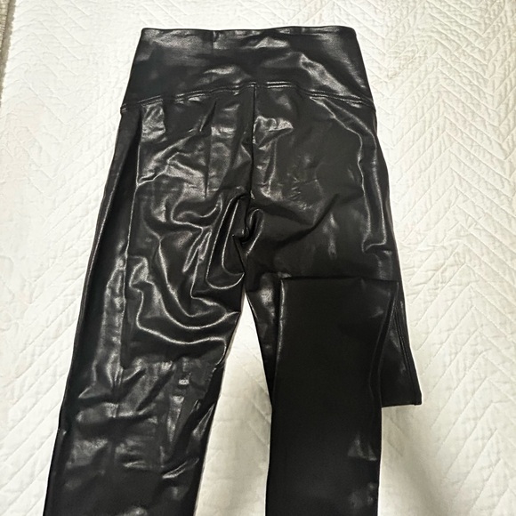 Leatherette leggings, never worn, size, large, comfortable, Jane and Bleecker - Picture 4 of 5